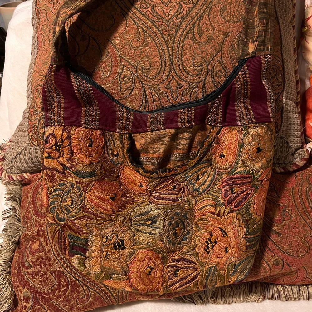 Hobo style purse